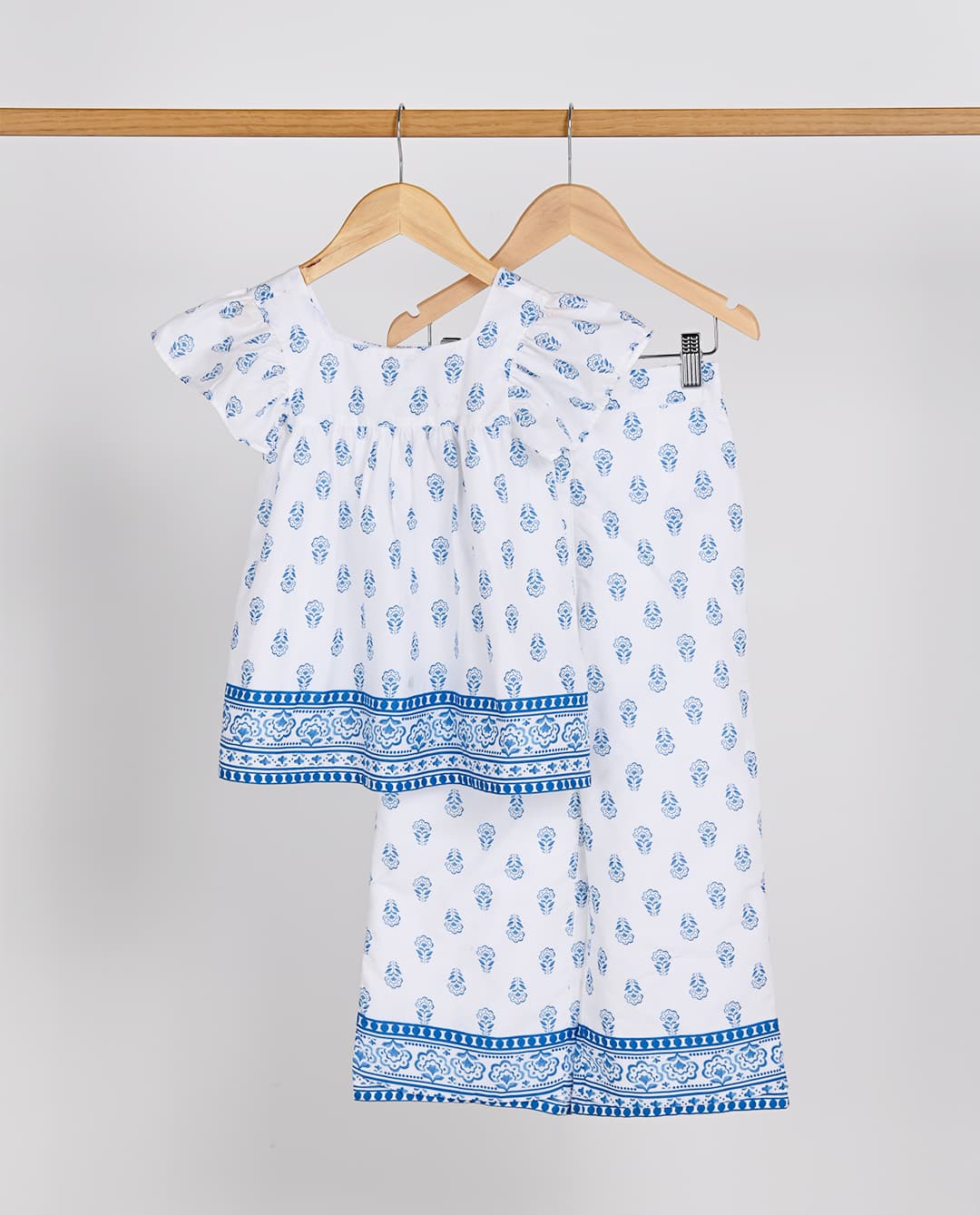 Babies & more Short Sleeve All Over Print Set With Border Print Blue